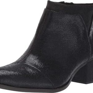 TOMS Loren‎ NWT Black Crackle Shimmer Textile Snake Booties Sz 9.5
